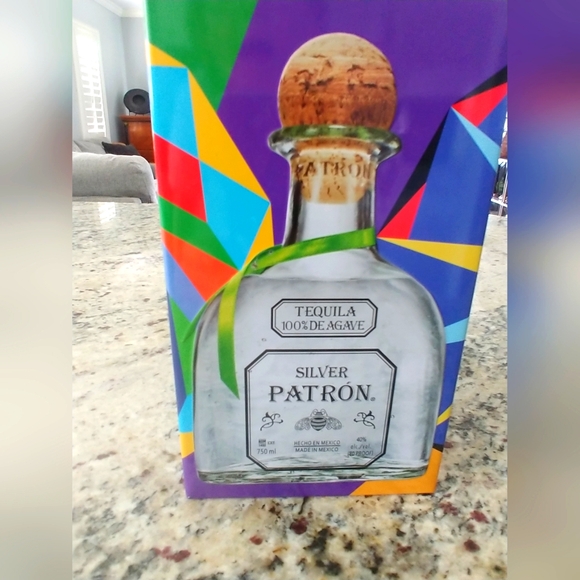 Patron Other - Patrón Silver Tequila Limited Edition Tin 2022